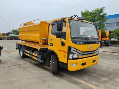 下水道高壓沖洗加抽吸聯(lián)合疏通車(chē)、清洗吸污車(chē)配高壓清洗泵和真空吸污泵